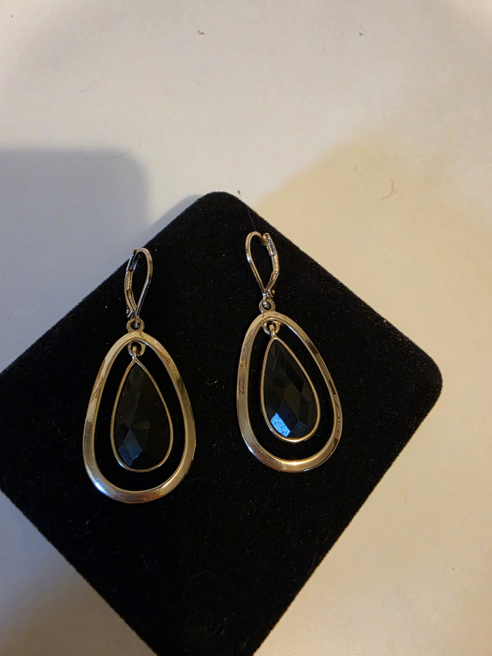 Elegant Black Teardrop Dangle Earrings - Gold Tone